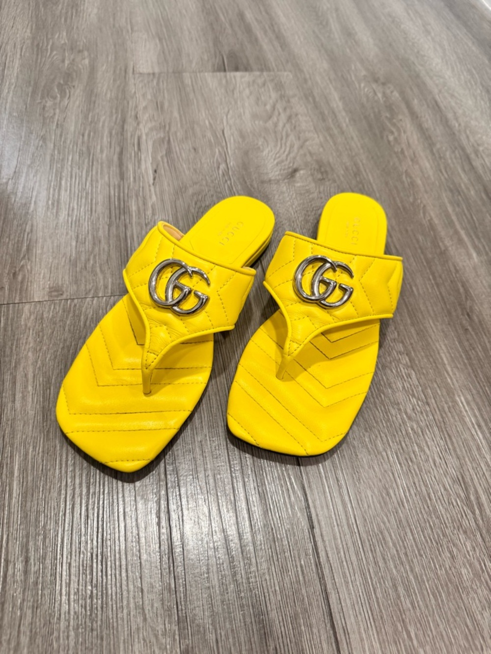 Gucci Yellow Quilted GG Logo women’s Thong Sandals size 36